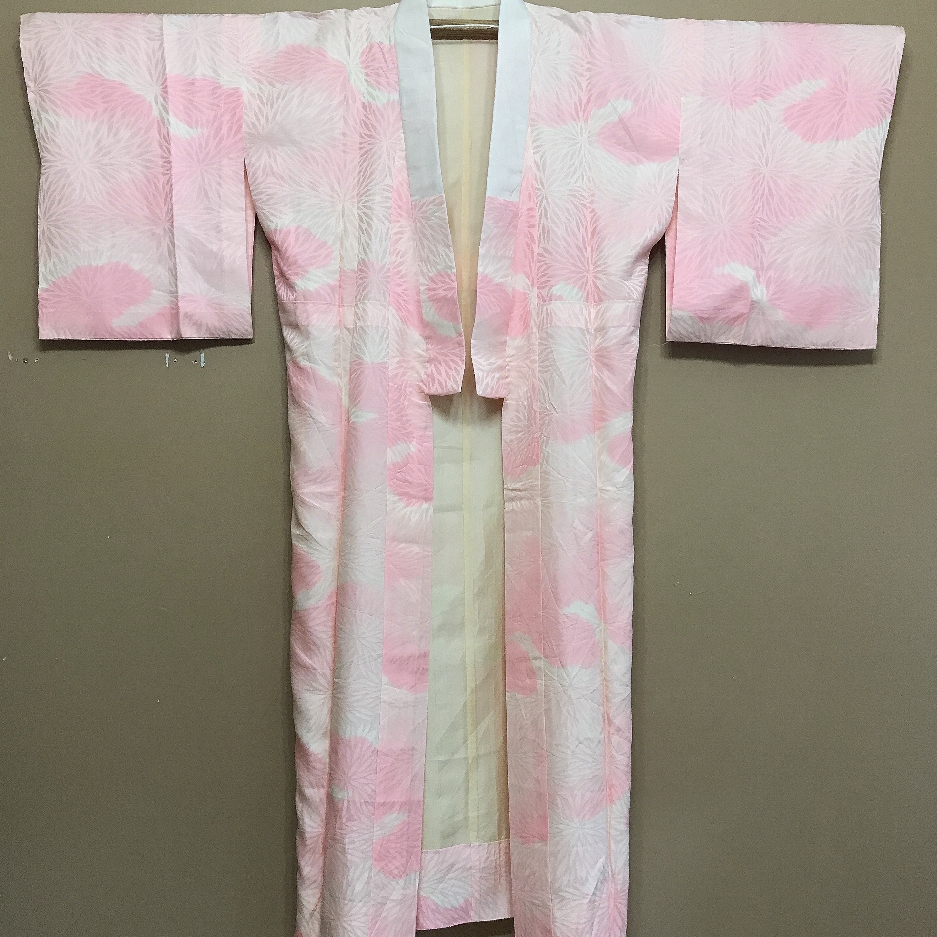 Juban (kimono underwear)